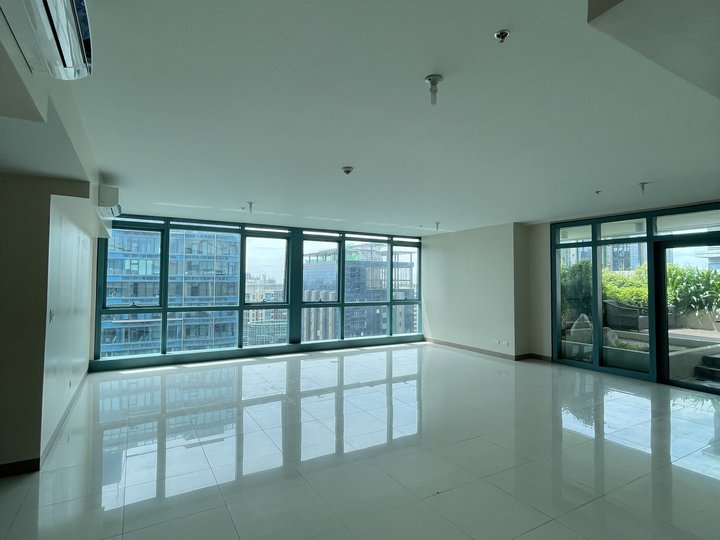 Last 4 bedroom penthouse unit for sale in One Uptown Residences BGC