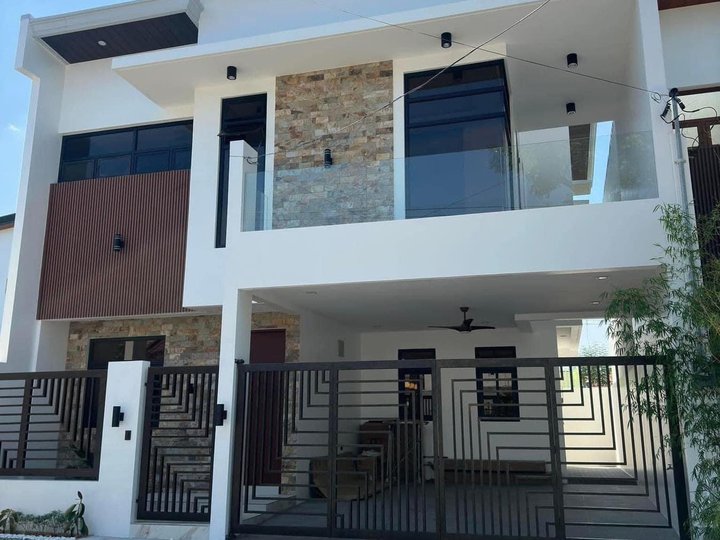 Furnished 3-bedroom Single Detached House For Sale in Angeles Pampanga