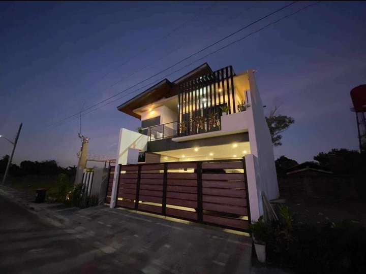 4-bedroom Single Detached House For Sale in Mabalacat Pampanga