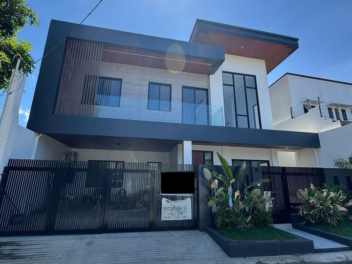 For Sale: Modern House in B.F. Homes, Paranaque