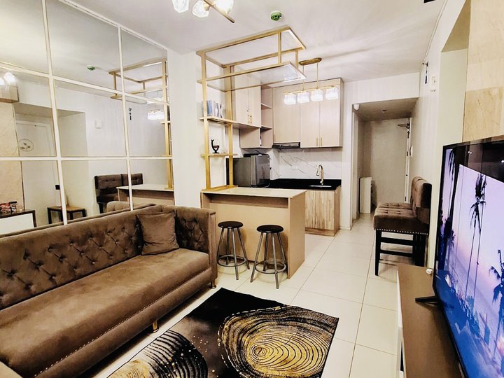 47.00 sqm 2-bedroom Condo For Rent in Quezon City / QC Metro Manila