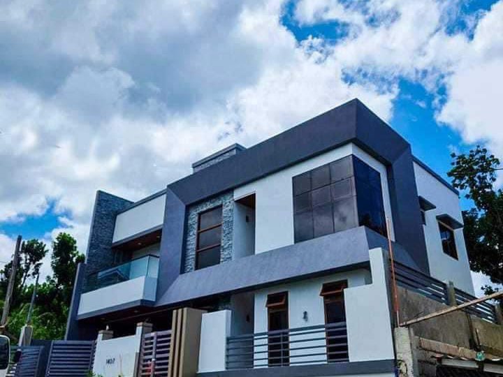 Discounted -4-Bedroom House & Lot for Sale in Vista Grande Bulacao