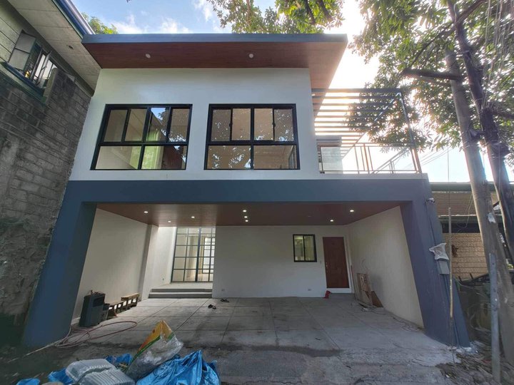 6BR House&Lot for Sale in Capitol Hills,Quezon City