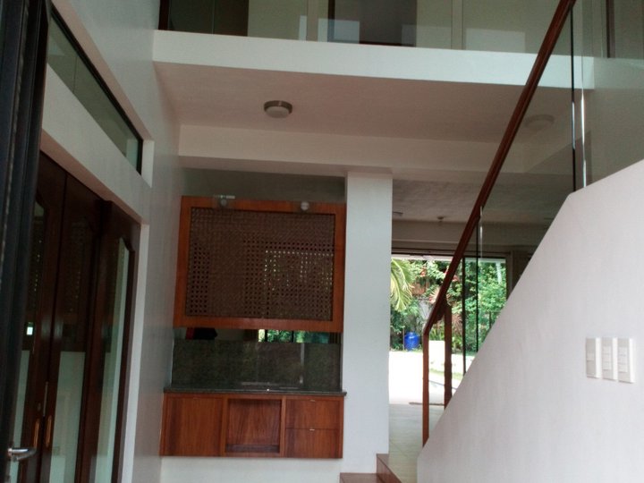 Gorgeous House for Lease in Ayala Alabang Village