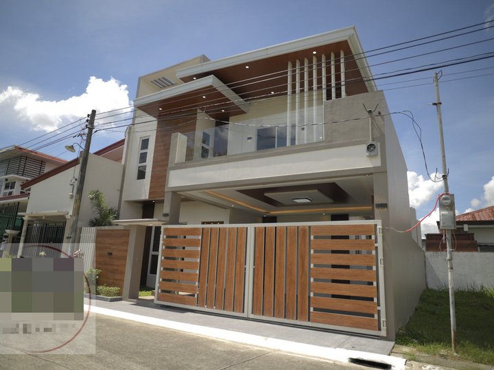 MODERN HOUSE AND LOT NEAR CLARK