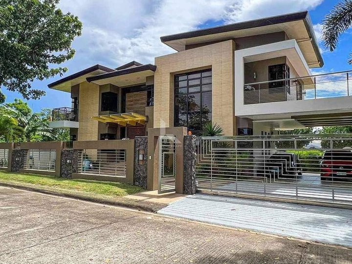 5-bedroom Single Detached House For Sale in Upper Antipolo Rizal
