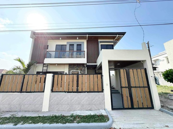 High End 3-bedroom Single Attached House For Sale in Angeles Pampanga