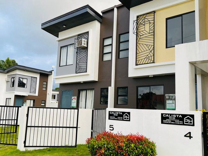 Pre-selling townhouse 2 bedrooms complete turn over PHIRST PARK LIPA