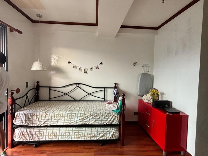 Pre-Owned 32 sqm Studio Residential Condo Unit for Sale in Ramos St. Cebu