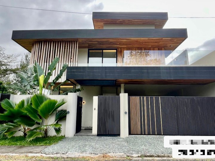 House and Lot at Geneva Gardens Subdivision, Neopolitan Fairview, Commonwealth Avenue, Quezon City