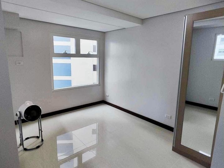 Rent to own condo in Mandaluyong 190k move in!