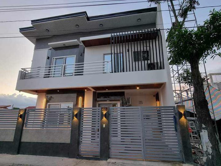 Pre-Owned 5-bedroom Single Detached House For Sale