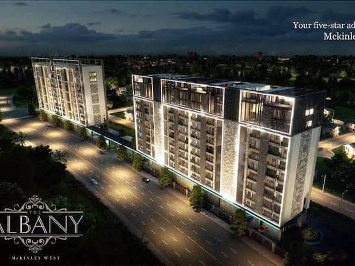 Huge Condominium Unit in Mckinley West BGC