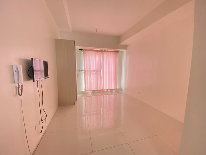For Sale Condo Unit Studio RFO in Wind Residences Tagaytay City