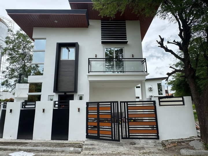 Ready For Occupancy 4-bedroom Single Detached House For Sale in Angeles Pampanga