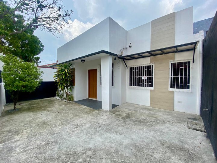 5-Bedroom Bungalow House For Sale Moonwalk Village Las Pinas