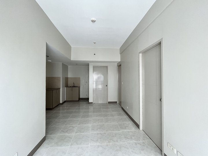 Unit 5H C6 Spacious 3-Bedroom Condo for Sale in Suntrust Shanata, Quezon City  Ready for Occupancy!