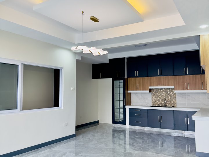 House and lot in Greenwoods Executive Village Pasig