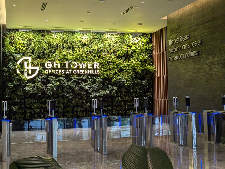 NewCommercial /Office Spaces For Lease in GH Tower in San Juan MM