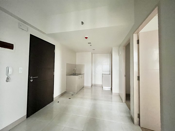 Unit 10H - Your Dream RFO 2 Bedroom Residential Condo Awaits in Suntrust Asmara, QC