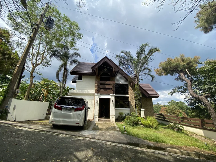 Charming House for Sale in Lemery Batangas at Tagaytay Canyon Woods Village