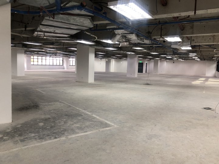 FOR LEASE: Office Space in V Corporate Center Makati City