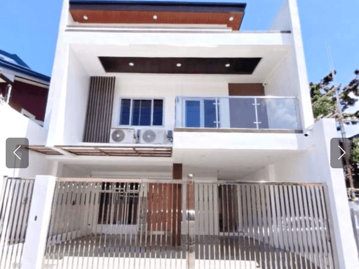 6-bedroom Single Detached House For Sale in Cainta Rizal