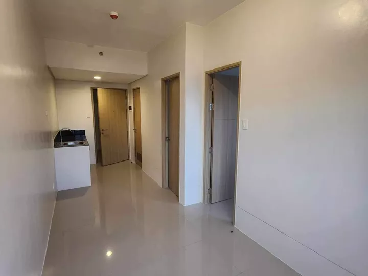 2 - BEDROOM UNIT FOR SALE AT VINE RESIDENCES QUEZON CITY