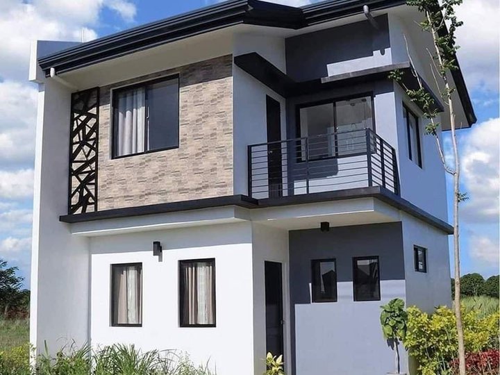 Single Attached House For Sale in Cabanatuan City (GEANNA)