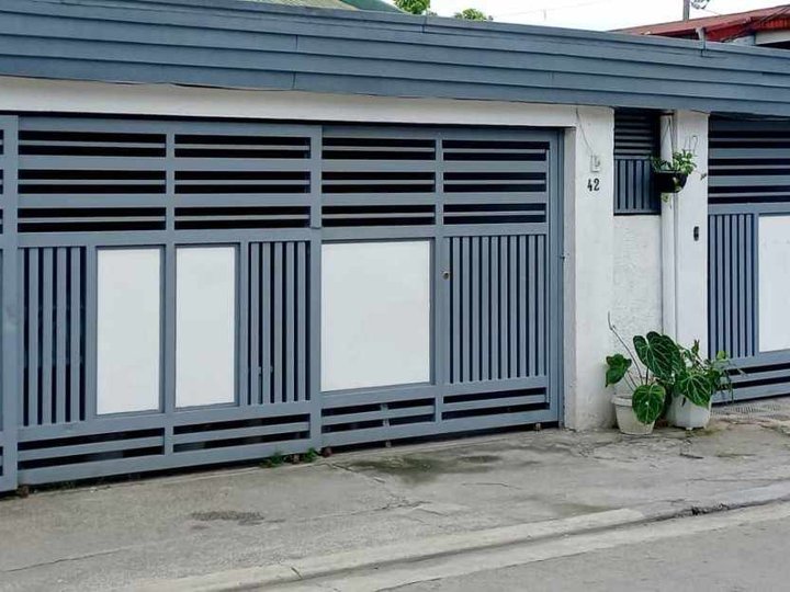 4-bedroom Duplex / Twin House For Sale in Tandang Sora Quezon City / QC Metro Manila