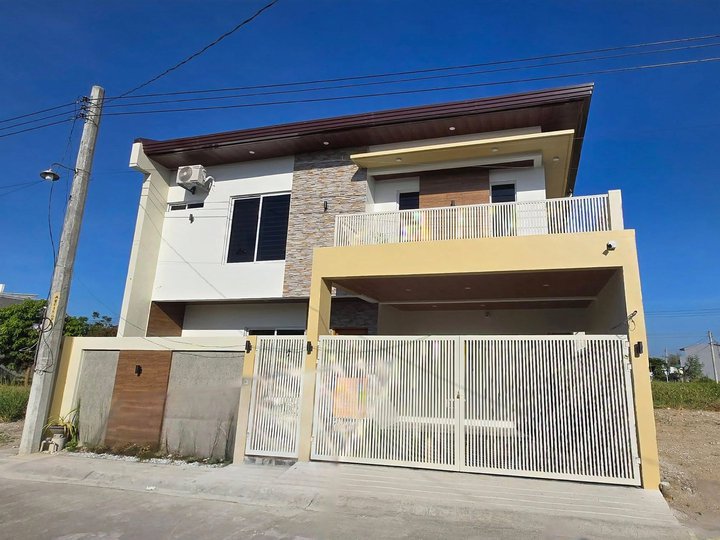 Brand new modern Two-Storey house near Marquee mall