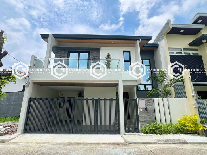 4-bedroom Single Detached House For Sale in Angeles Pampanga