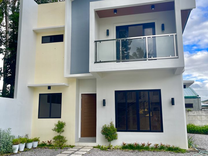 3-bedroom Single Detached House For Sale in Lipa Batangas