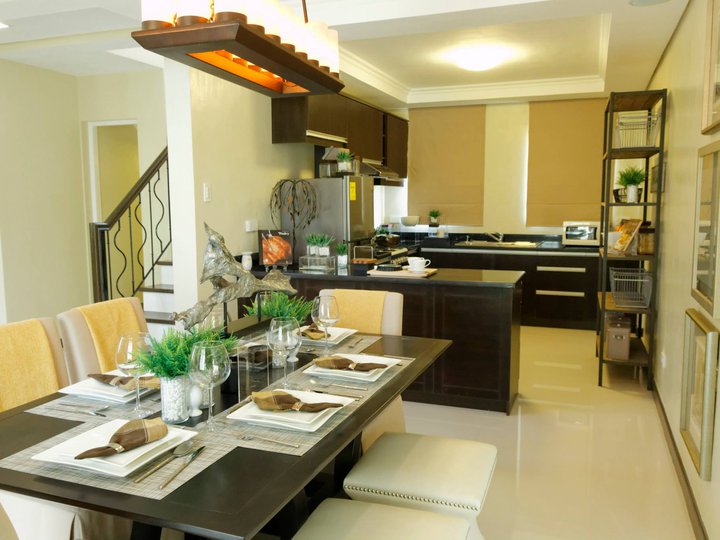 3-bedroom Single Detached House For Sale in Santa Rosa Laguna