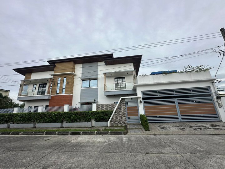 For Sale 5 Bedroom House and Lot In Telebastagan San Fernando, Pampanga