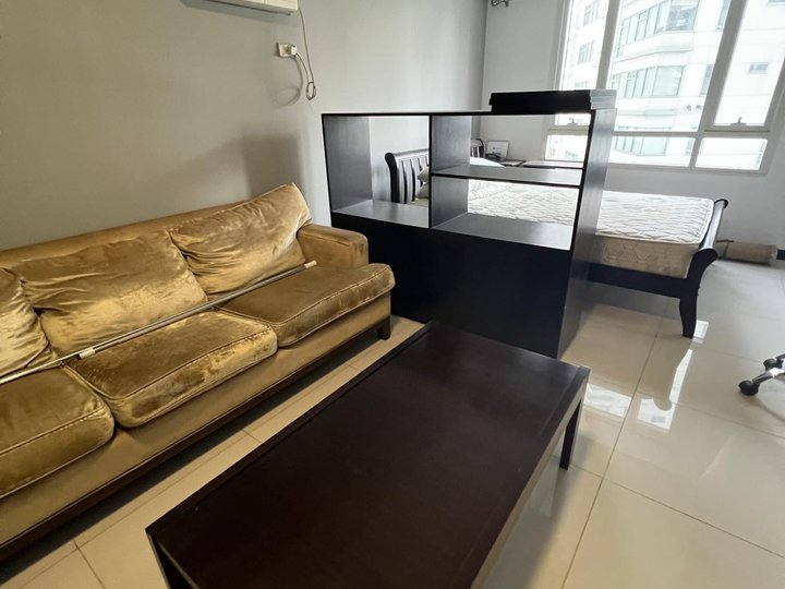 Studio Residential Unit Senta By Alveoland Makati