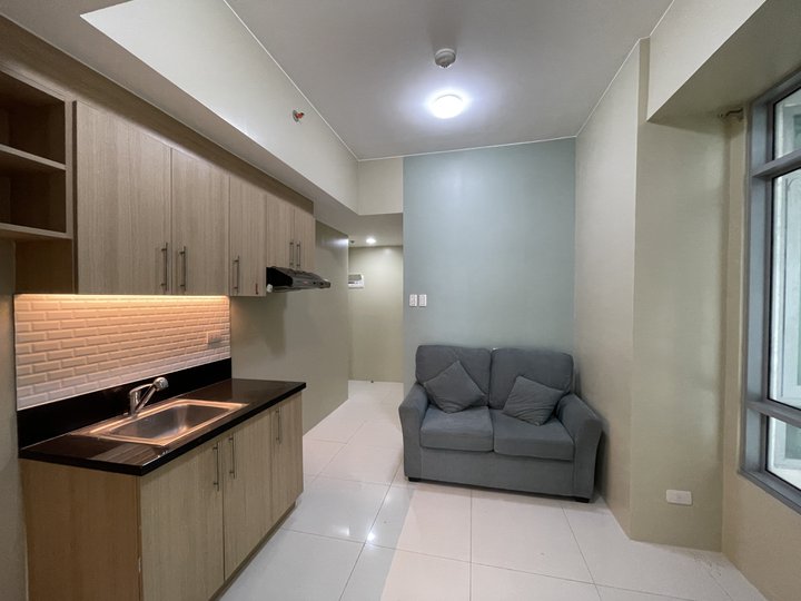 1-bedroom Condo For Sale in Salcedo, Makati