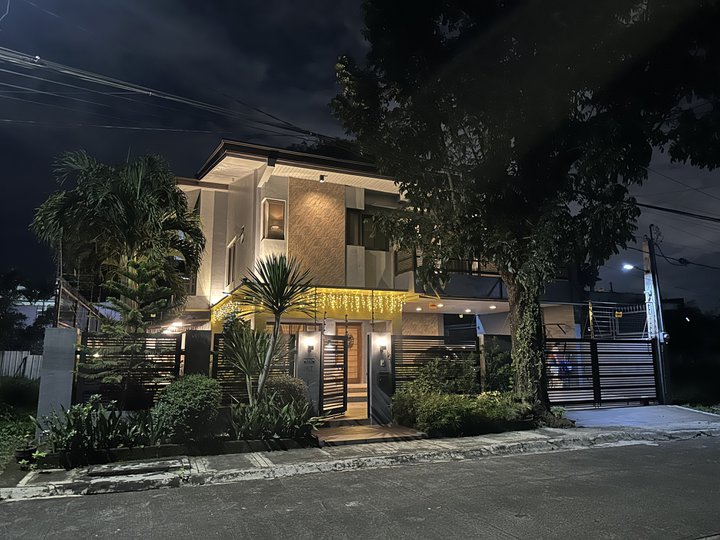 Pre-Owned 4-bedroom Single Detached House For Sale in Quezon City