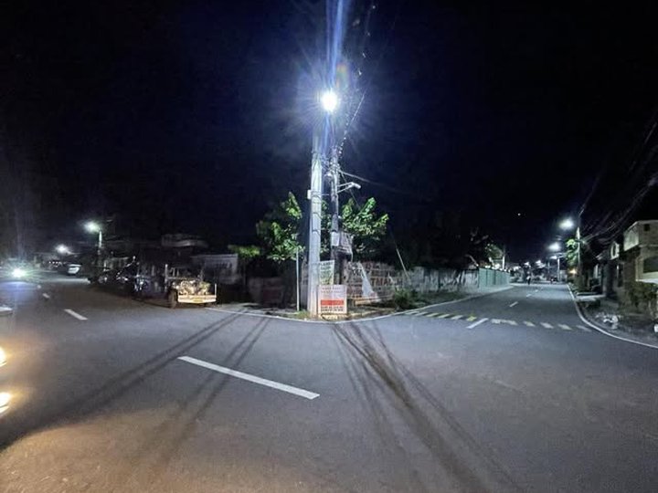 FOR SALE CORNER LOT IN ANGELES CITY NEAR SM TELABASTAGAN IDEAL FOR SEMI COMMERCIAL OR APARTMENT