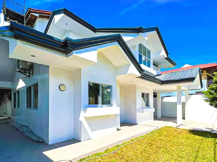 For Sale Single Detached H&L ,With 4 Bedroom in Diliman Quezon City