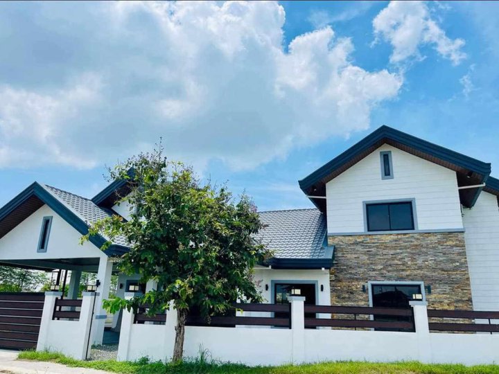 BRAND NEW TEO STOREY HOUSE FOR SALE IN LAKESHORE PAMPANGA