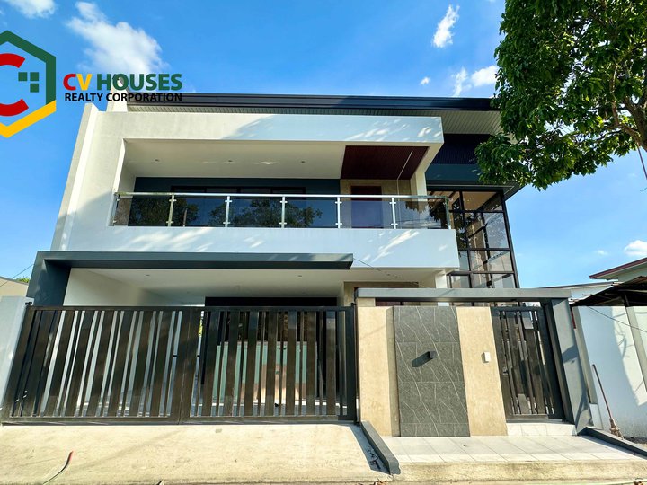 5 Bedroom 2-Storey house for sale in Angeles City, Pampanga