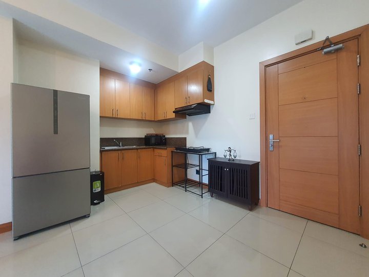 1 Bedroom Unit with balcony at Trion Tower BGC SALE [Condo 🏙️] (August ...