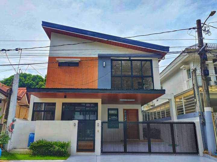6-bedroom Single Attached House For Sale along Marcos Highway -  Cainta Rizal