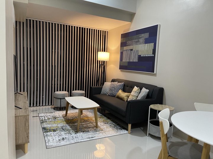 2 Bedroom Uptown Ritz for Lease in Bonifacio Global City