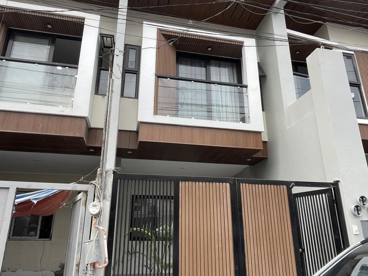 3 bedrooms two storey modern townhouse for sale in sauyo near mindanao avenue quezon city