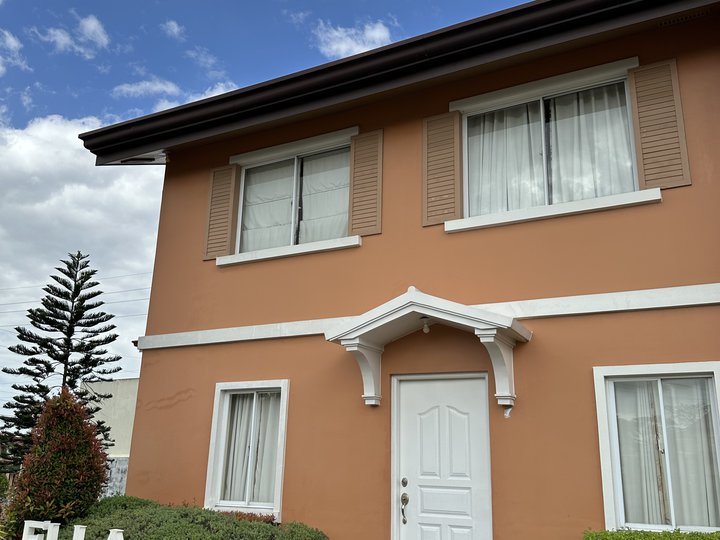 Pre Selling: 2 Storey House with 5 Bedrooms and 3 Toilet and Baths