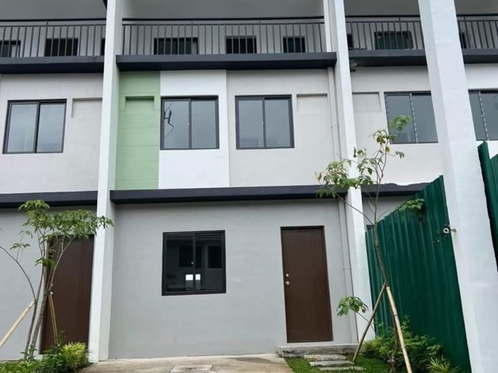 4-bedroom Townhouse For Sale in Nuvali Santa Rosa Laguna