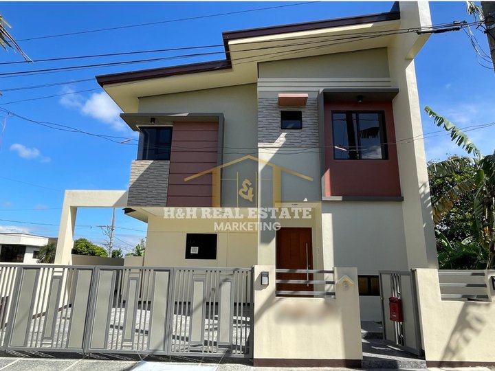 4-bedroom Single Attached House For Sale in Dasmarinas Cavite