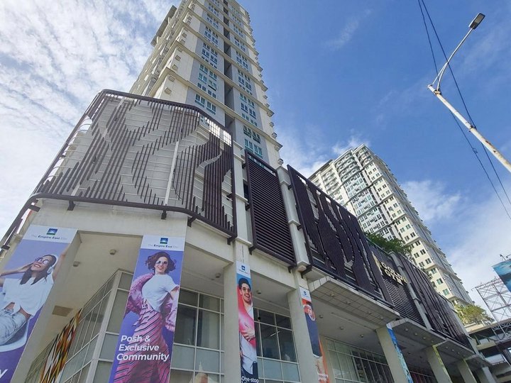 Ready For Occupancy 38 sqm 2 bedroom Residential Condo For Sale in Makati San Lorenzo Place